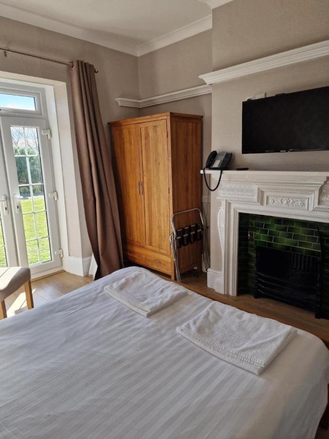 Broadway House Bed and Breakfast Laugharne Eksteriør billede
